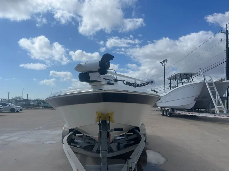 Slide: The Image of NauticStar 215 XTS 2017 - 5