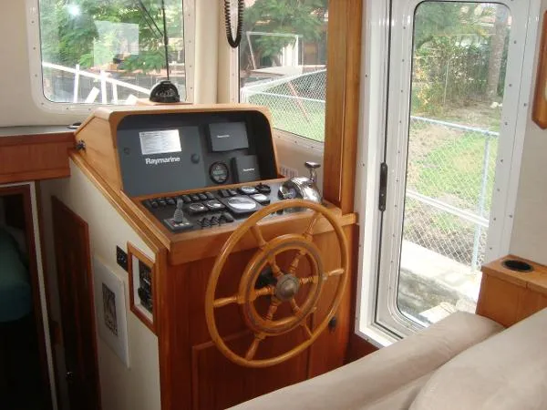 Slide: The Image of Nordic Flybridge Nordic-37 2005 - 8