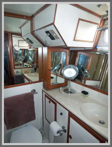 Slide: The Image of Nova 40 Heritage Sundeck MY 1985 - 11