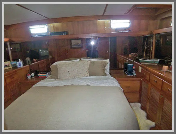 Slide: The Image of Nova 40 Heritage Sundeck MY 1985 - 8