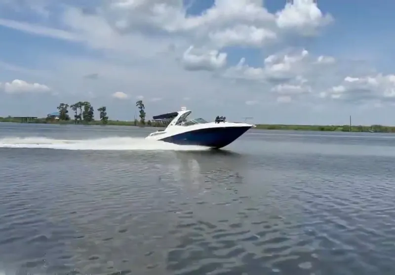 The Image of Sea Ray Sundancer 330 2015 - 0