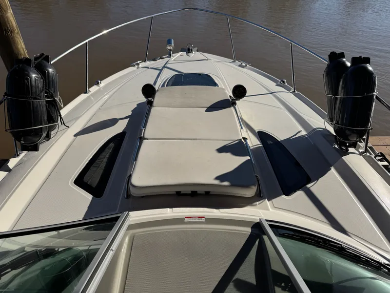 Slide: The Image of Sea Ray Sundancer 330 2015 - 22