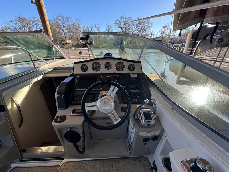 Slide: The Image of Sea Ray Sundancer 330 2015 - 3