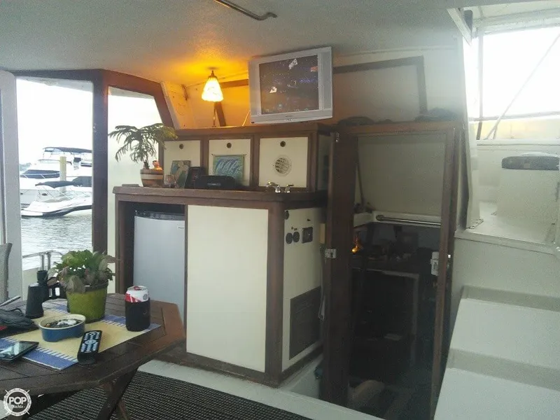 Slide: The Image of Viking 43 Double Cabin Hardtop 1980 - 4