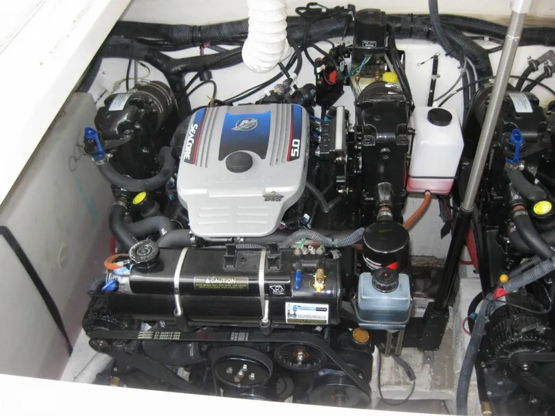 Slide: The Image of Rinker 300 EC 2008 - 9