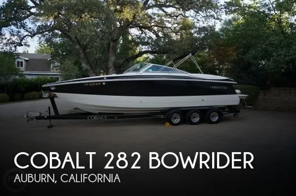 Slide: The Image of Cobalt 282 Bowrider 2002 - 0