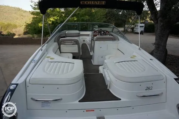 Slide: The Image of Cobalt 282 Bowrider 2002 - 6