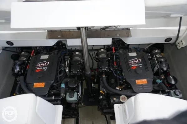 Slide: The Image of Cobalt 282 Bowrider 2002 - 9