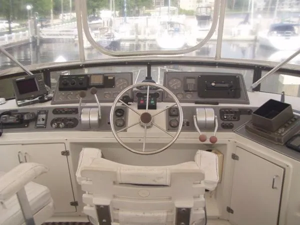 Slide: The Image of Californian 45' Motor Yacht 1990 - 10