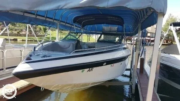 Slide: The Image of Crownline Boats 225 BR 2005 - 3