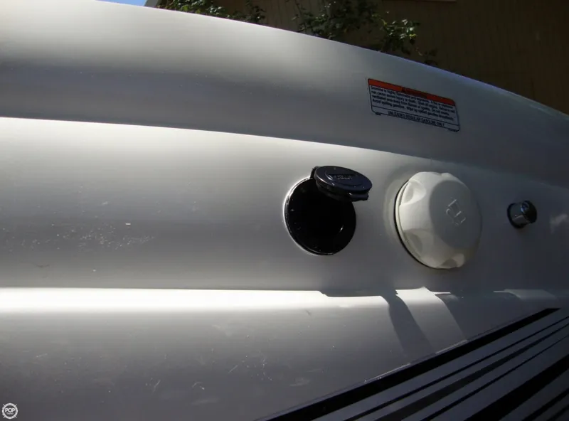 Slide: The Image of Yamaha 210 AR 2011 - 6