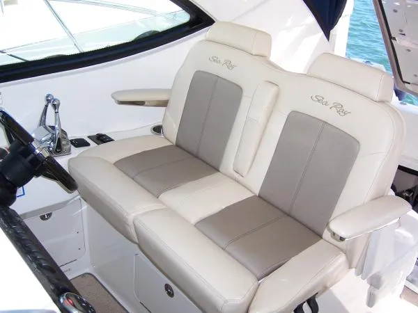 Slide: The Image of Sea Ray 410 Sundancer 2014 - 7