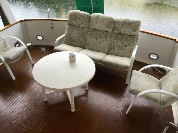 Slide: The Image of Marine Trader LaBelle 40 Sundeck Motor Yacht 1984 - 11