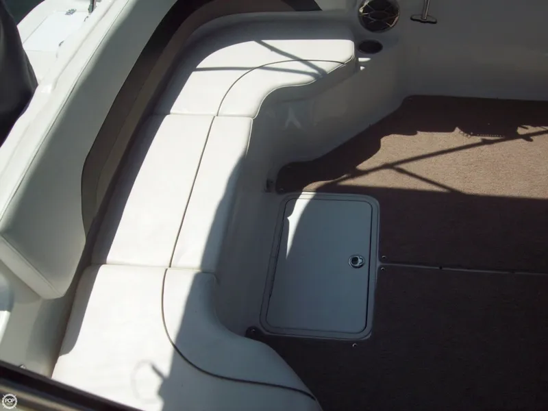 Slide: The Image of Hurricane 231 Sundeck Sport 2013 - 5