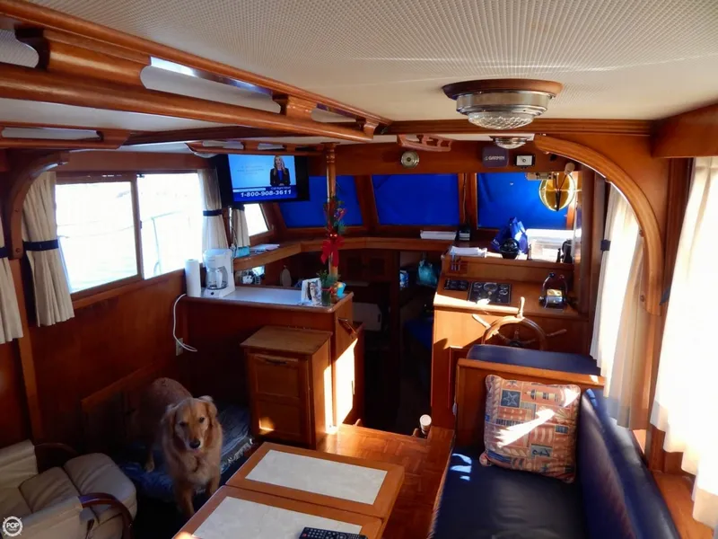 Slide: The Image of Marine Trader 38 Tradewinds 1986 - 8