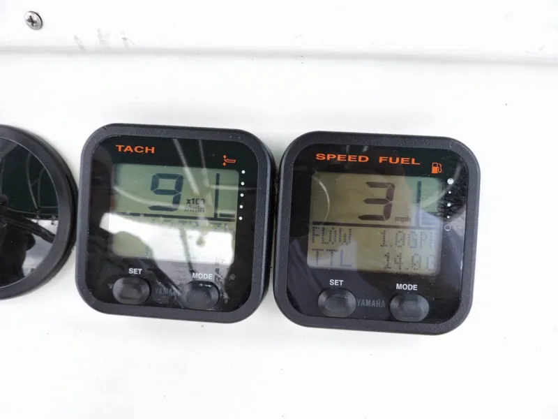 Slide: The Image of Contender 25 Open Fisherman CC 1995 - 11