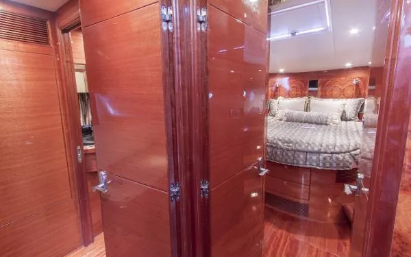 Slide: The Image of Ocean Alexander 46 Veloce 2007 - 10