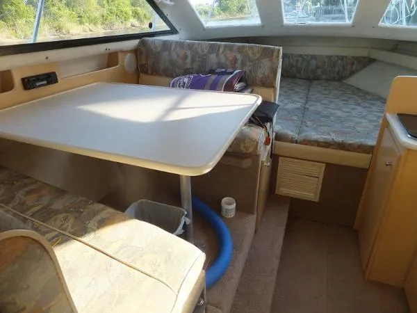 Slide: The Image of Bayliner 2859 Ciera Express Hardtop 2000 - 1