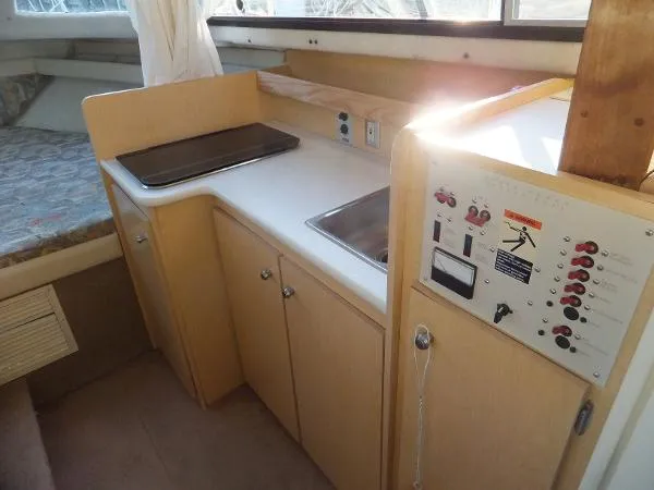 Slide: The Image of Bayliner 2859 Ciera Express Hardtop 2000 - 2