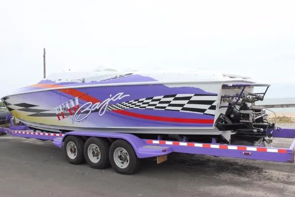 Slide: The Image of Baja 36 Outlaw 1999 - 2