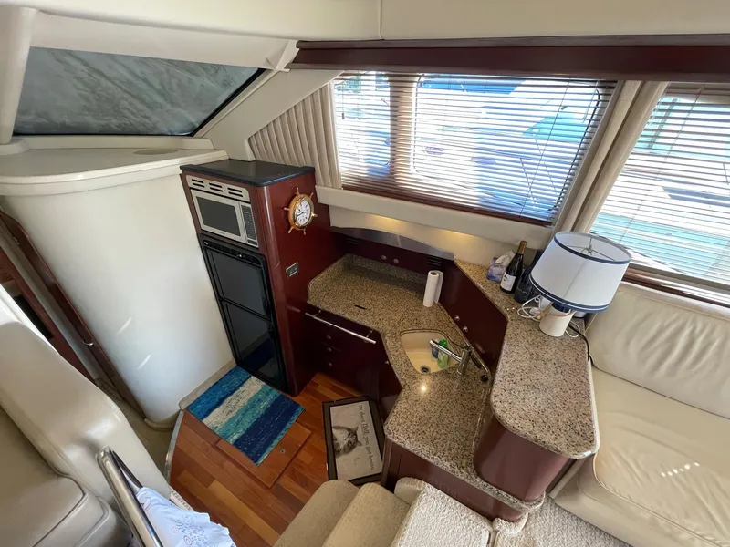 Slide: The Image of GALLEY OVERVIEW TO STBD. - 10