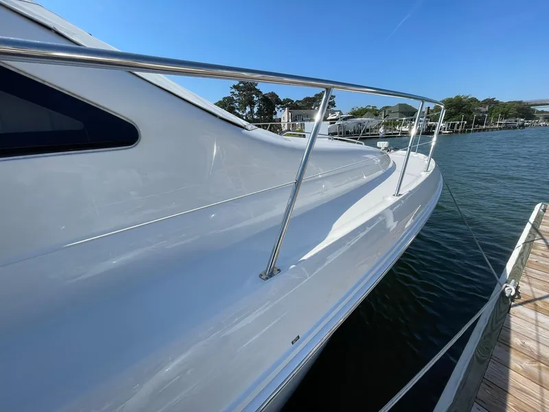 Slide: The Image of Sea Ray 44 Sedan Bridge 2006 - 57