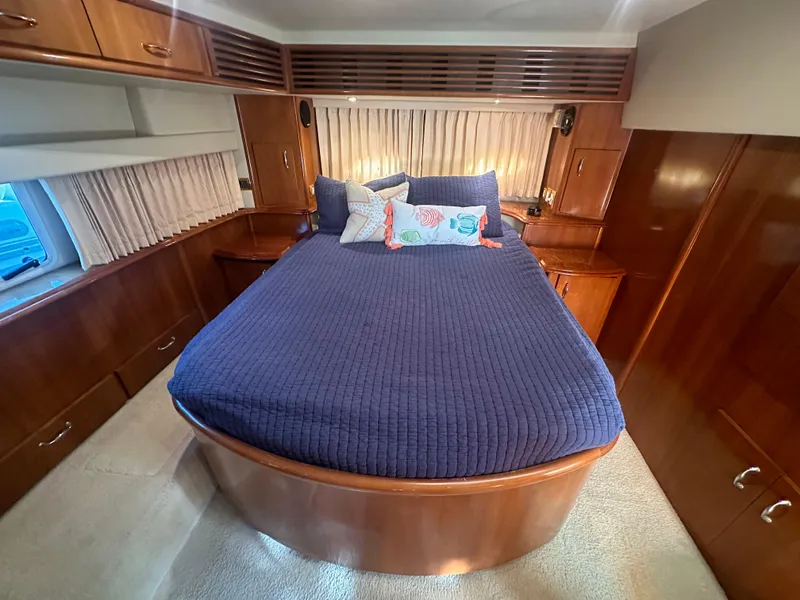 Slide: The Image of Luxurious bathroom in a 2004 Carver 396 Motor Yacht. - 21