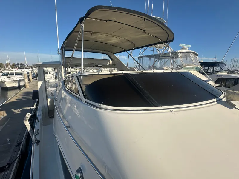 Slide: The Image of Interior of 2004 Carver 396 Motor Yacht with seating and sink. - 31