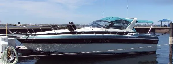 Slide: The Image of Wellcraft 32 St Tropez 1988 - 0