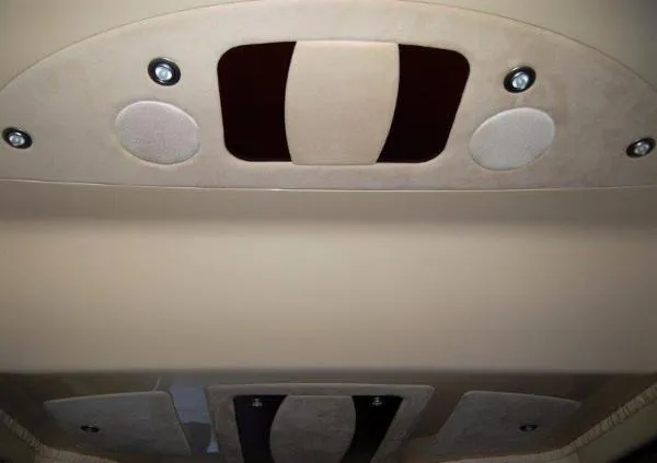 Slide: The Image of Sea Ray 42 Sedan Bridge 2005 - 4