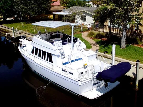 Slide: The Image of Mainship 3SR 430 Trawler 2000 - 4