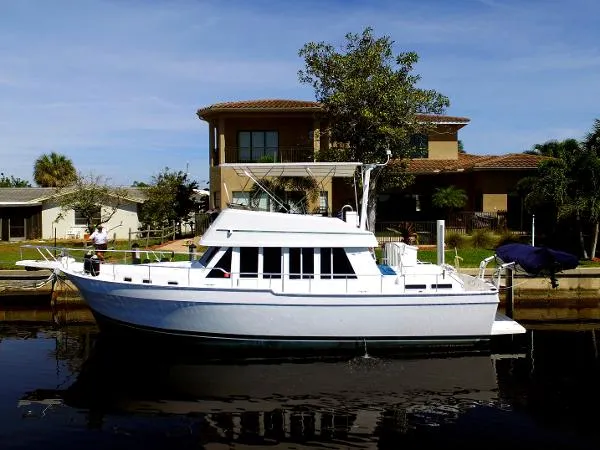 Slide: The Image of Mainship 3SR 430 Trawler 2000 - 6