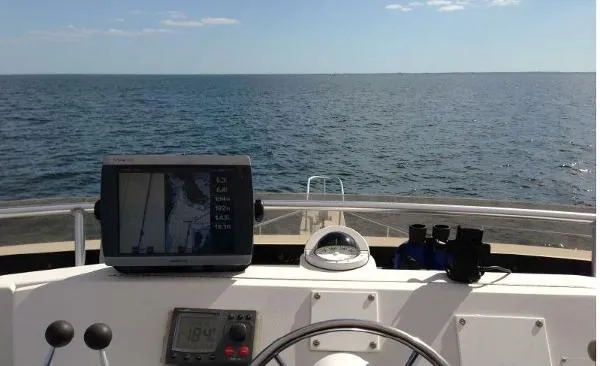 Slide: The Image of Mainship 3SR 430 Trawler 2000 - 8