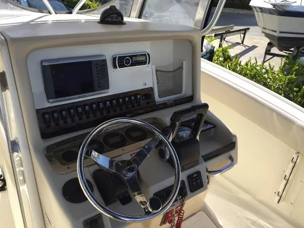 Slide: The Image of Scout Boats 262 2007 - 6