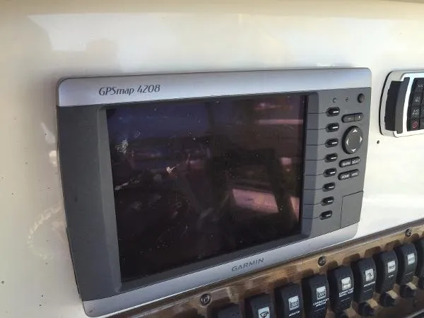 Slide: The Image of Scout Boats 262 2007 - 7