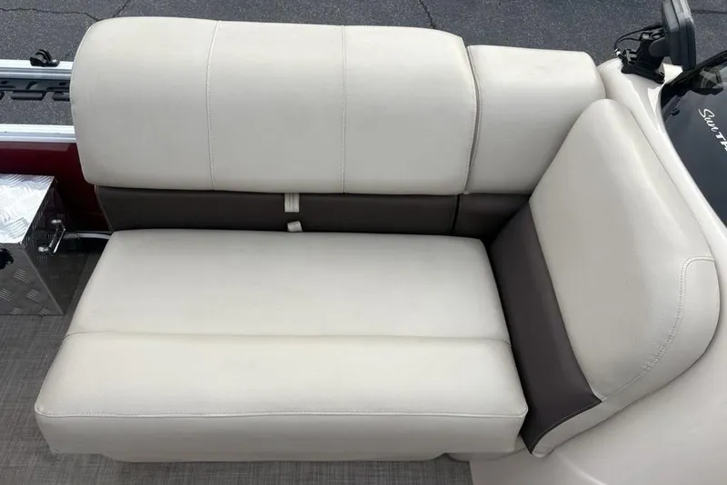 Slide: The Image of 2019 Sun Tracker Fishin' Barge 20 DLX boat seat, beige and brown upholstery. - 9