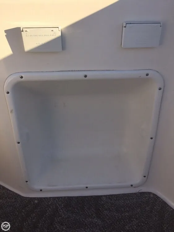 Slide: The Image of Rinker 270 Express Cruiser 2007 - 8