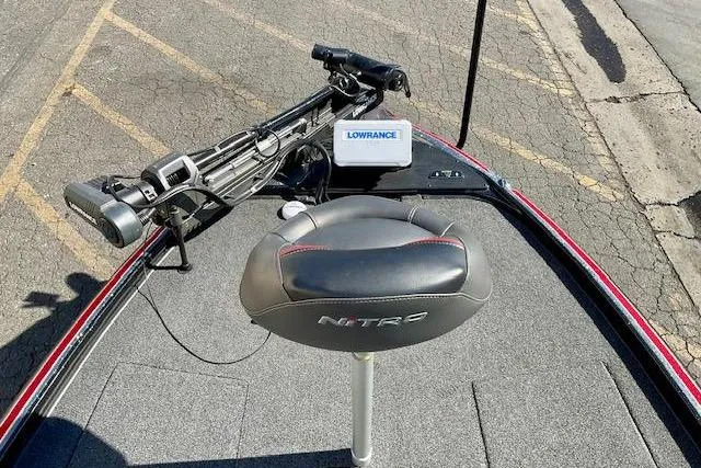Slide: The Image of 2024 Nitro Z20 Pro boat with Lowrance electronics and comfortable seating on deck. - 23