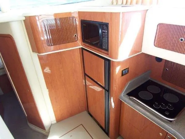 Slide: The Image of Sea Ray 400 Sedan Bridge 1999 - 11