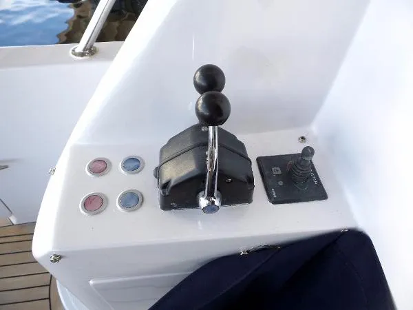 Slide: The Image of Ocean Alexander 52 Sedan 2005 - 11