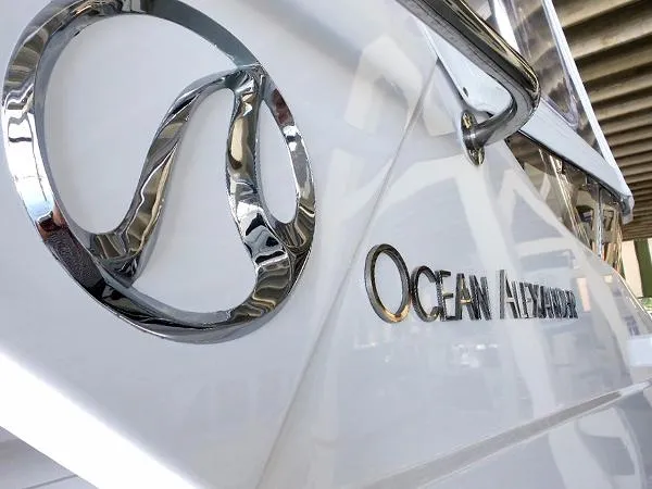 Slide: The Image of Ocean Alexander 52 Sedan 2005 - 6