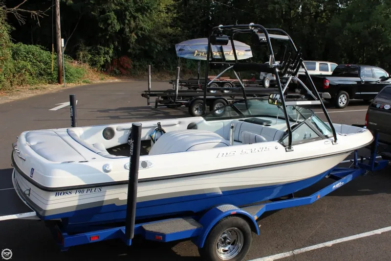 Slide: The Image of MB Sports Boss 190 Plus 2001 - 8