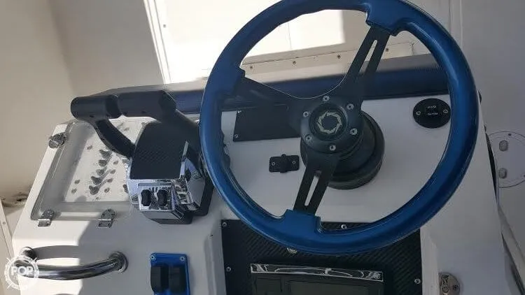 Slide: The Image of Fountain 31 Tournament Edition Center Console 2000 - 3
