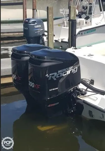 Slide: The Image of Fountain 31 Tournament Edition Center Console 2000 - 7