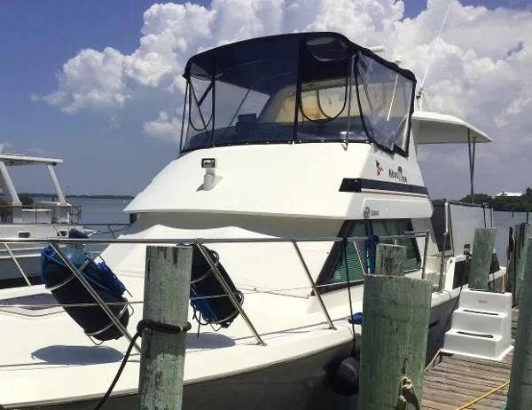Slide: The Image of Hatteras 42 Cockpit Motor Yacht 1993 - 2