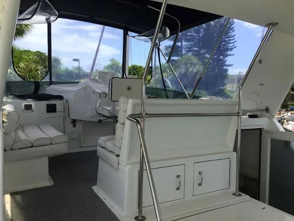 Slide: The Image of Hatteras 42 Cockpit Motor Yacht 1993 - 7