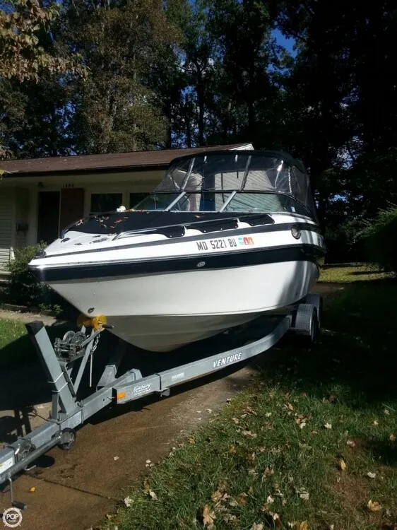 Slide: The Image of Crownline Boats 236 LS 2005 - 3