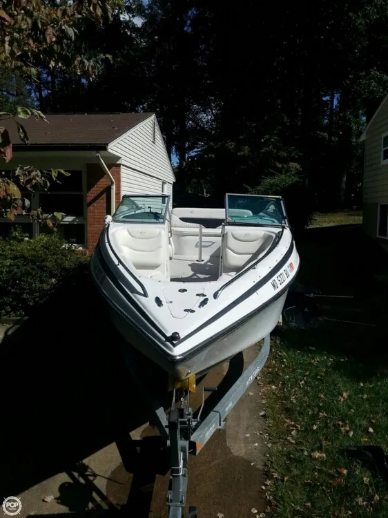 Slide: The Image of Crownline Boats 236 LS 2005 - 4