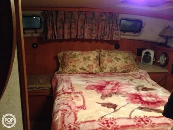 Slide: The Image of Silverton 40 Aft Cabin 1990 - 11