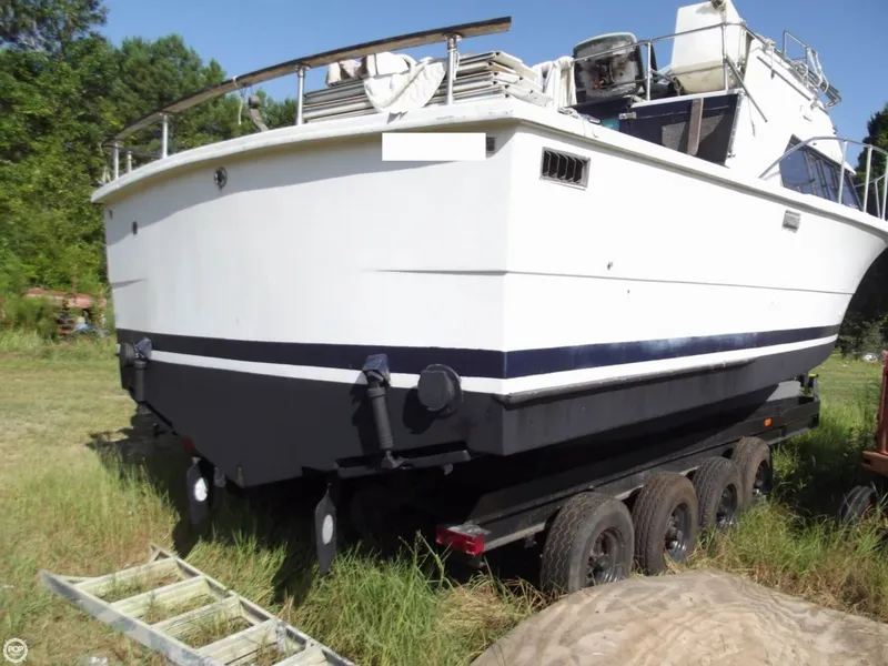 Slide: The Image of Carver Yachts 2866 Santa Cruz 1977 - 1